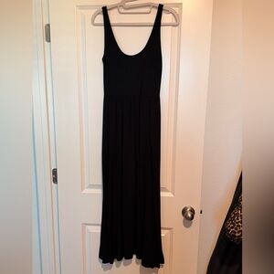 Elegant Black Maxi Dress